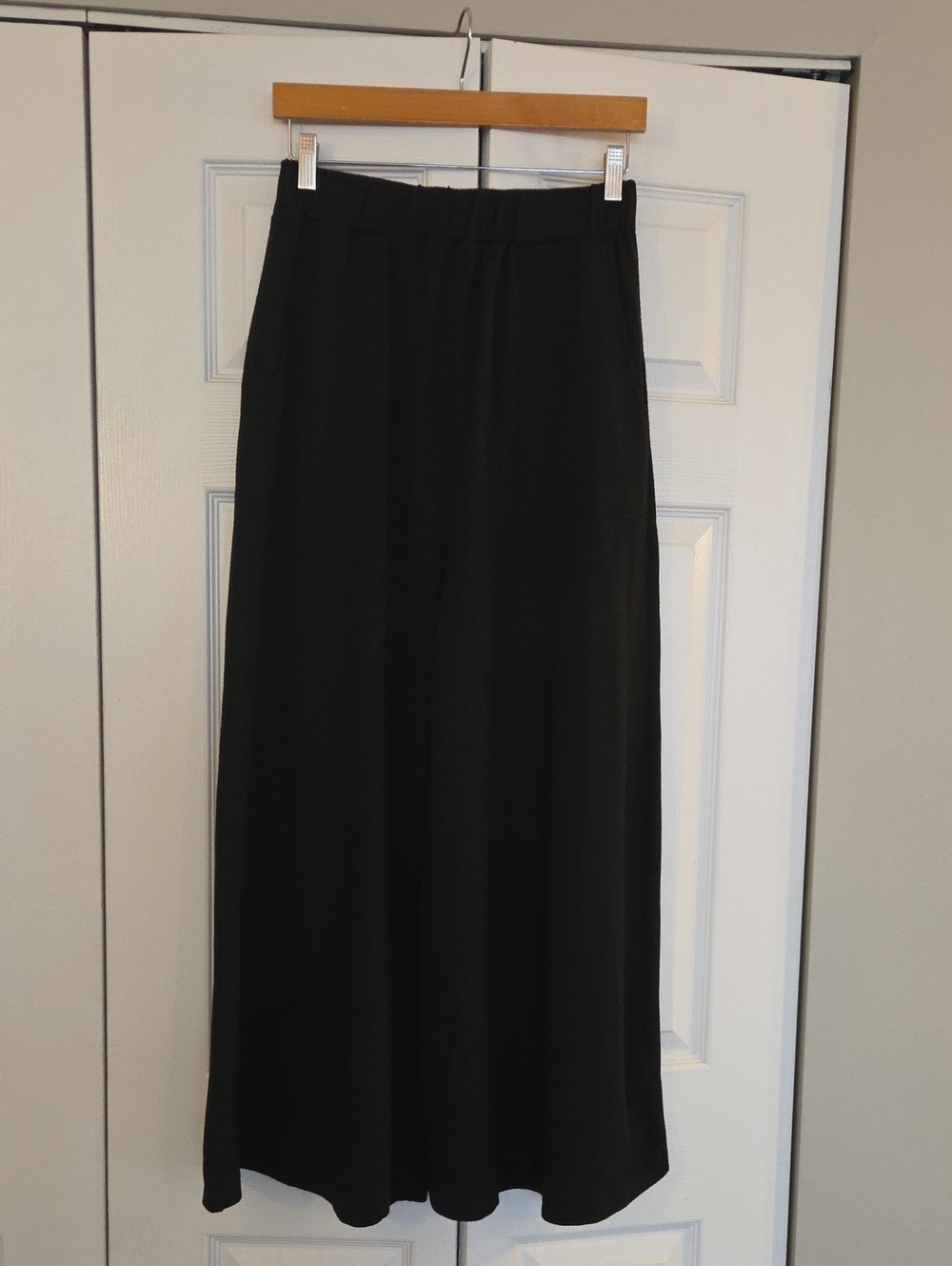 Vada Winter Black Wide Leg Sweatpants - Women's